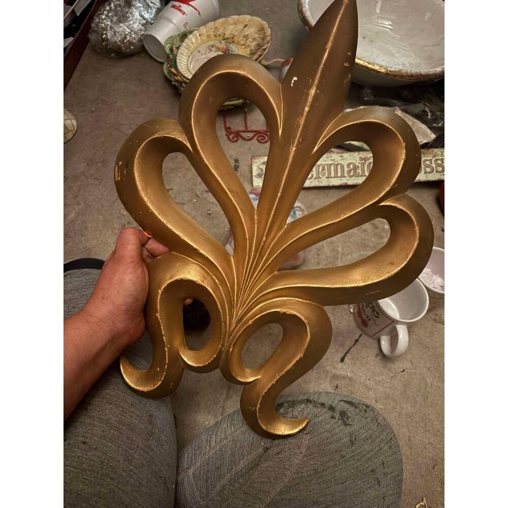 wood florentine wall hanging
